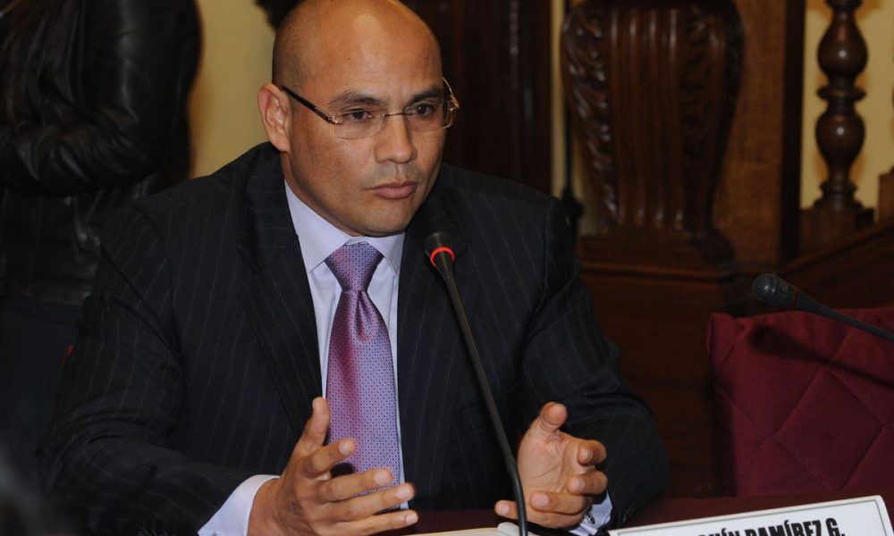 Archivo: Andina