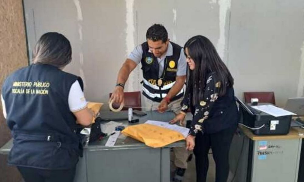 Archivo: Andina