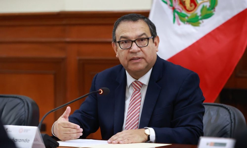 Archivo: Caretas