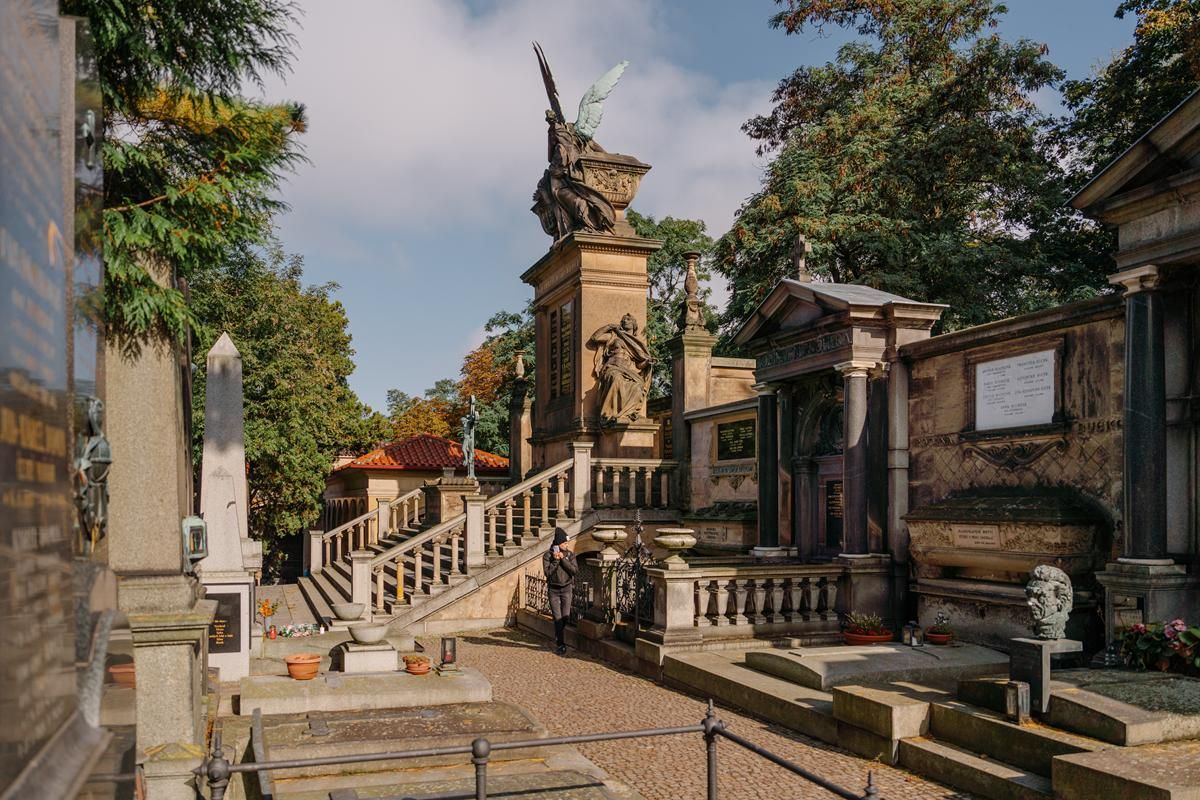 Vysehrad Cemetery4
