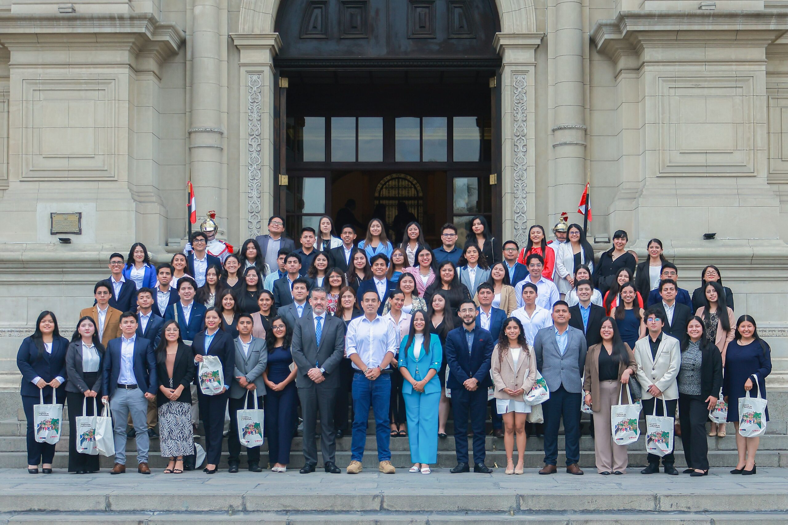 jovenes votacion scaled
