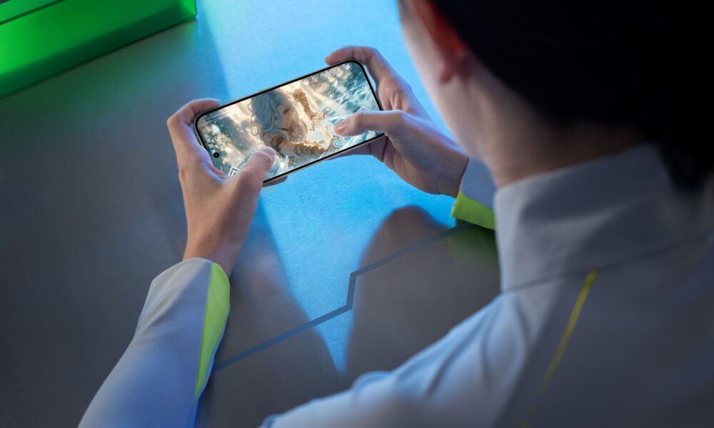 poco f8
